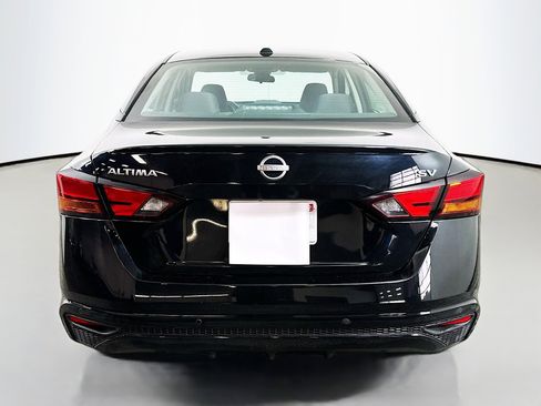 Used 2023 Nissan Altima 2.5 SV image 6