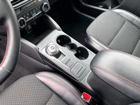 Used 2025 Ford Escape ST-Line image 17