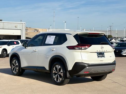 Certified 2023 Nissan Rogue SV image 6