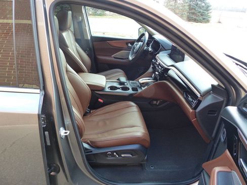 Used 2024 Acura MDX SH-AWD w/ Technology Package image 41