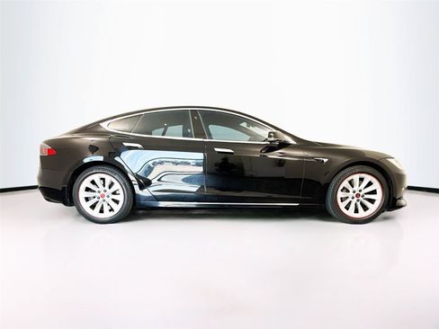 Used 2017 Tesla Model S 75 RWD image 18