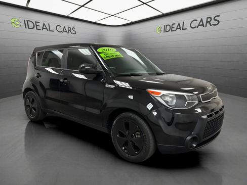Used 2016 Kia Soul FWD image 3