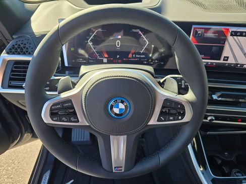 New 2026 BMW X5 xDrive50e w/ Executive Package AWD/4WD image 16