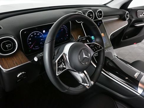 Certified 2025 Mercedes-Benz GLC 350e 4MATIC image 6