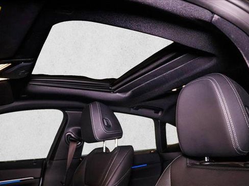 Used 2023 BMW i4 eDrive35 w/ Premium Package image 11