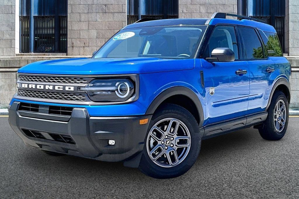 Certified 2025 Ford Bronco Sport Big Bend w/ Convenience Package AWD/4WD image 2