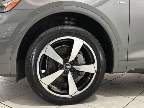 Used 2023 Audi Q5 2.0T Premium Plus w/ Premium Plus Package image 16