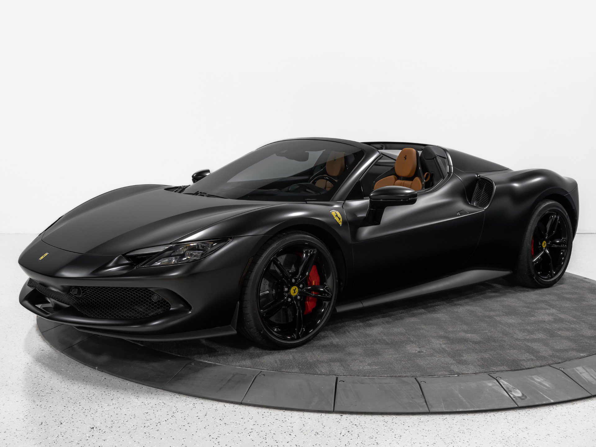 Used 2023 Ferrari 296 GTS RWD image 3