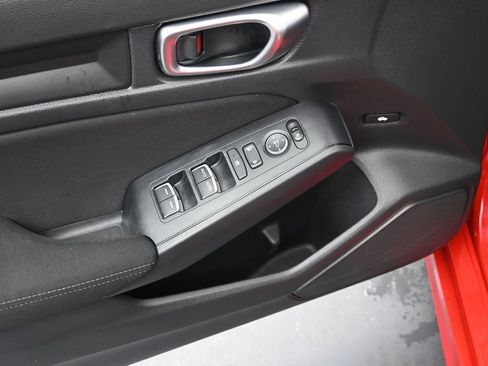 Used 2023 Honda Civic Sport image 18