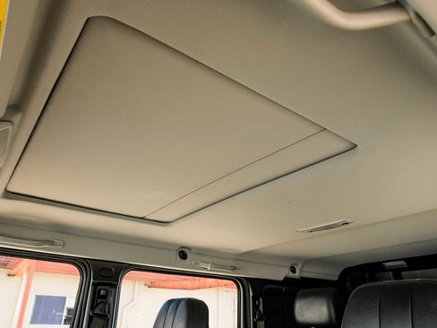 Used 2017 Mercedes-Benz G 550 G 550 image 5