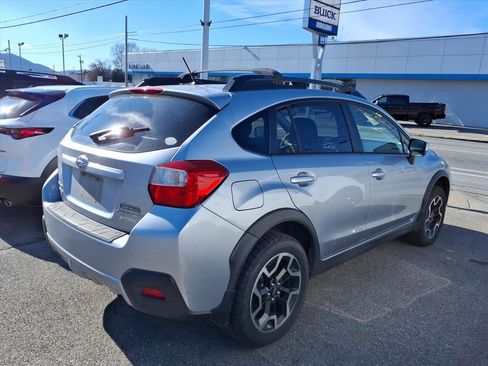 Used 2017 Subaru Crosstrek 2.0i Premium w/ Popular Package #2 image 4
