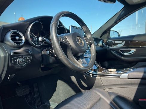 Used 2018 Mercedes-Benz C 300 Sedan image 2