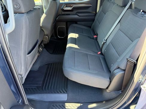 Used 2022 Chevrolet Silverado 1500 LT image 12