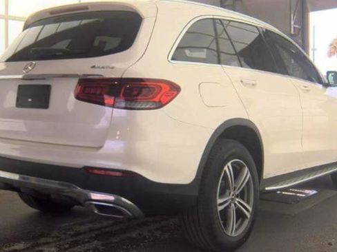 Used 2020 Mercedes-Benz GLC 300 4MATIC w/ Multimedia Package image 5