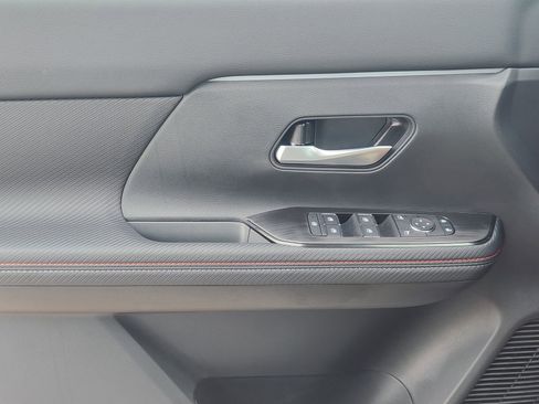 New 2026 Nissan Kicks SR FWD image 20