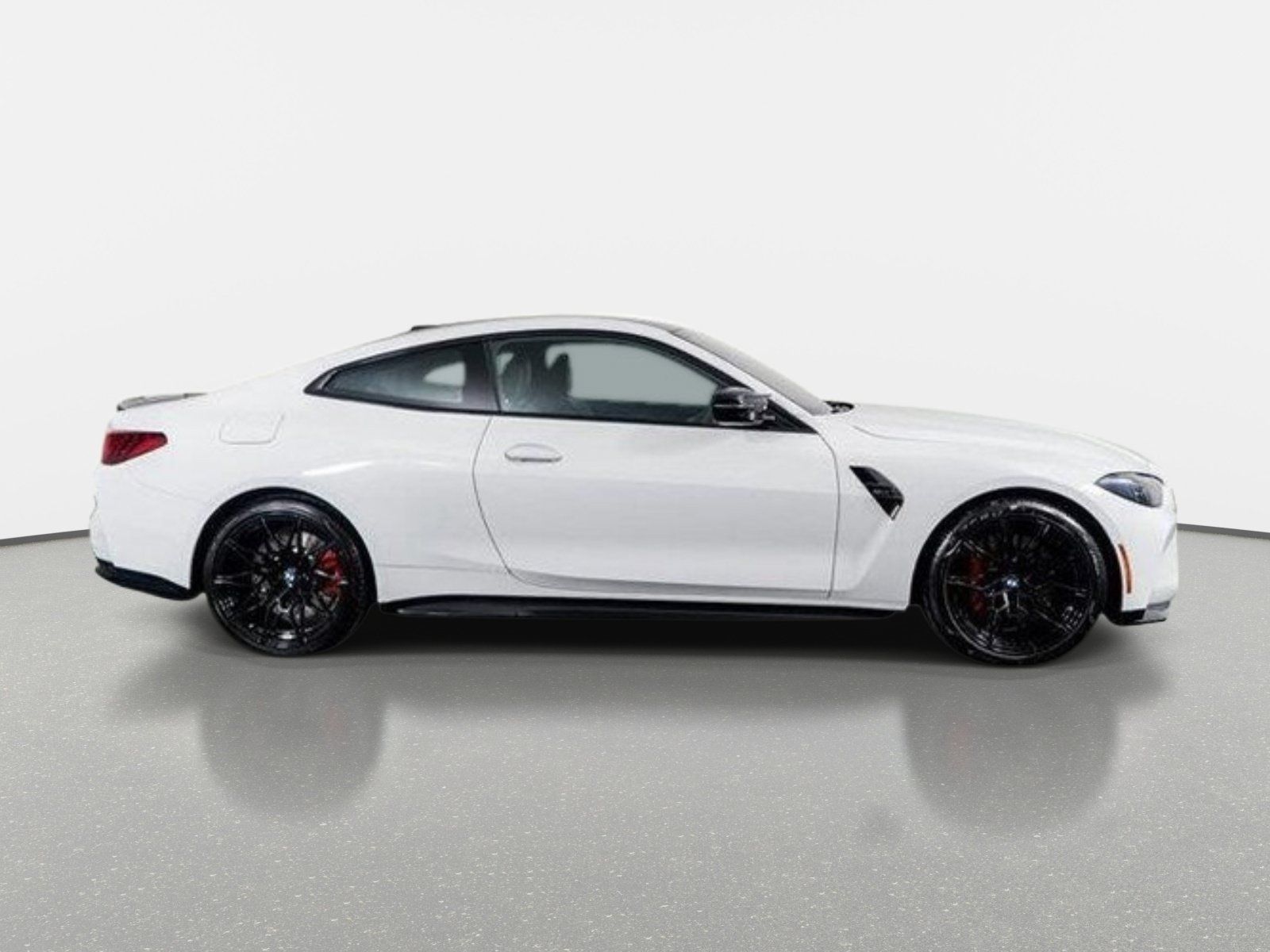 Used 2025 BMW M4 Coupe RWD image 5