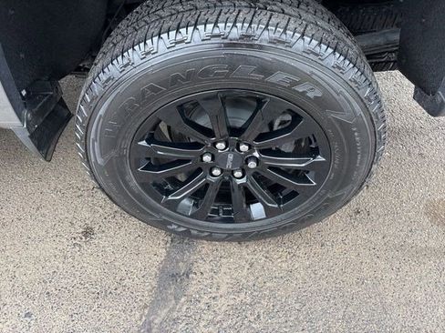 Used 2022 GMC Canyon Elevation w/ Elevation Premium Package image 45