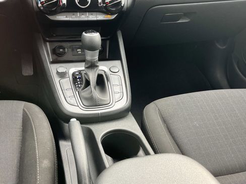 Used 2023 Hyundai Kona SEL image 16