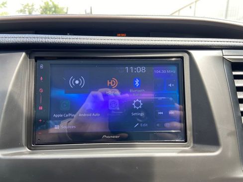 Used 2015 Toyota Highlander Limited AWD/4WD image 32