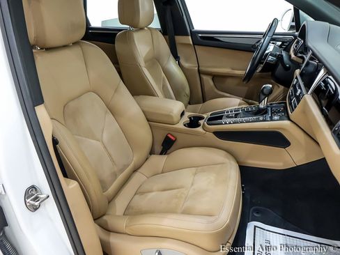 Used 2020 Porsche Macan w/ Driver Memory Package AWD/4WD image 35