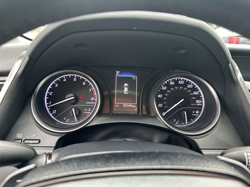 Used 2024 Toyota Camry SE FWD image 15