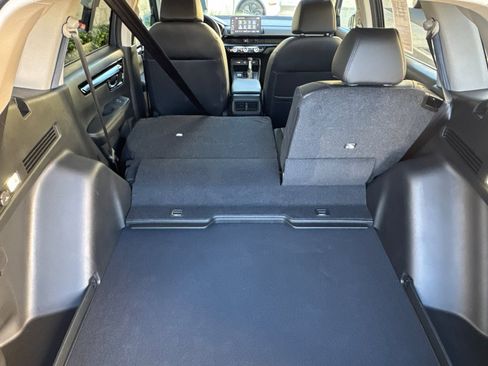 Used 2025 Honda CR-V EX-L image 16