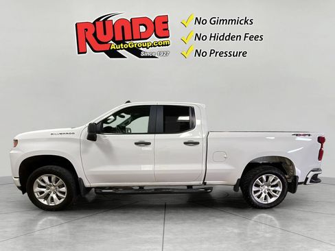Used 2021 Chevrolet Silverado 1500 Custom AWD/4WD image 3