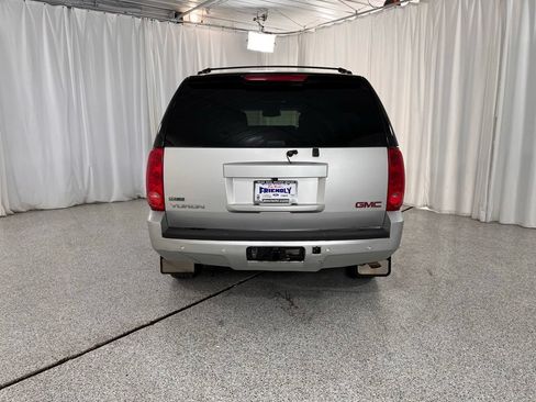 Used 2010 GMC Yukon SLT w/ SLT-2 Equipment Package AWD/4WD image 23