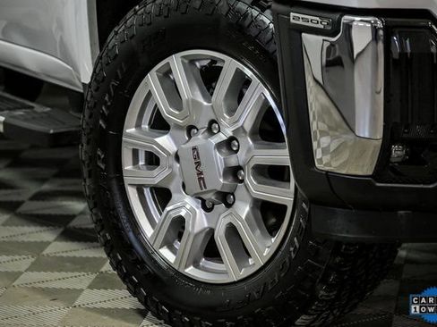 Certified 2024 GMC Sierra 2500 SLT w/ SLT Premium Package image 3