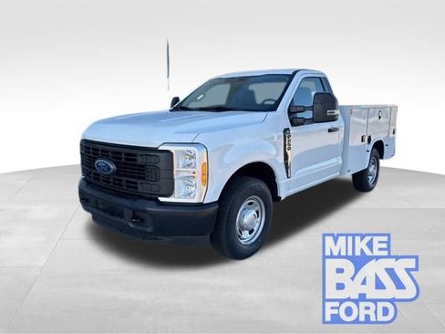 New 2023 Ford F250 XL image 1