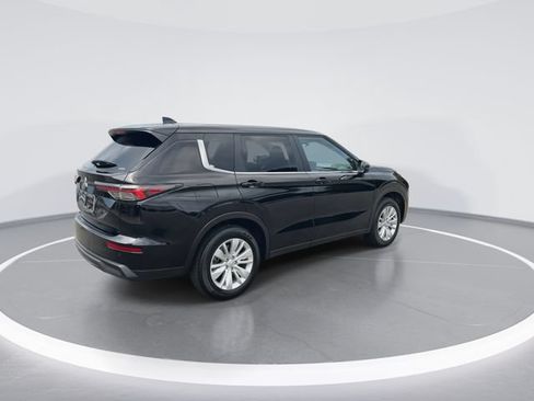 Used 2025 Mitsubishi Outlander ES AWD/4WD image 8