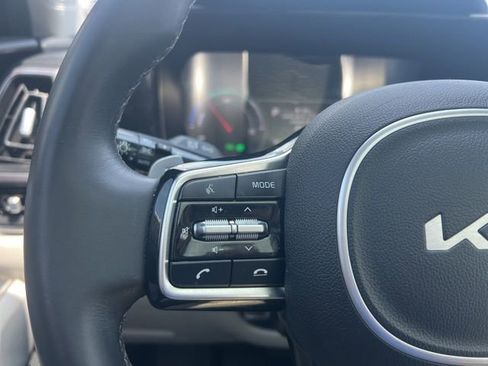 Used 2022 Kia Sorento EX w/ Panoramic Sunroof Package image 33