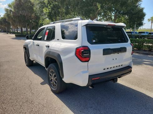 New 2026 Toyota 4Runner SR5 RWD image 4