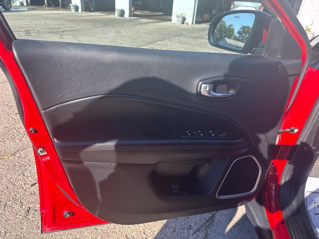 Used 2021 Jeep Compass Limited FWD image 10