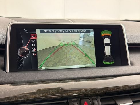 Used 2015 BMW X5 xDrive50i AWD/4WD image 26