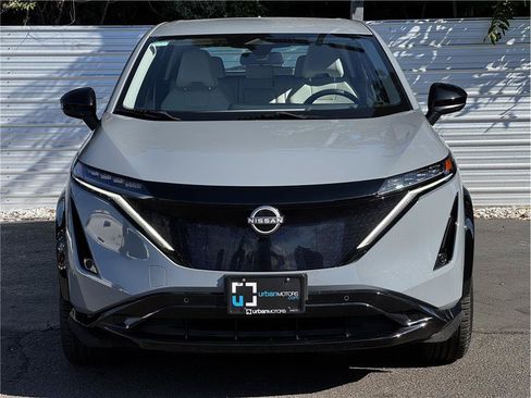 Used 2024 Nissan Ariya AWD image 7
