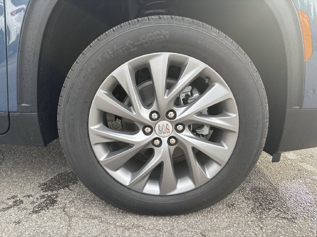 Certified 2025 Buick Enclave Preferred w/ Super Cruise Package FWD image 9