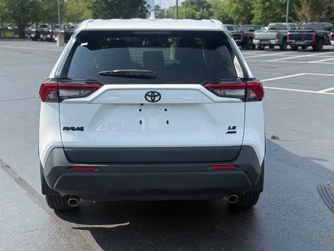 Certified 2024 Toyota RAV4 LE AWD/4WD image 3
