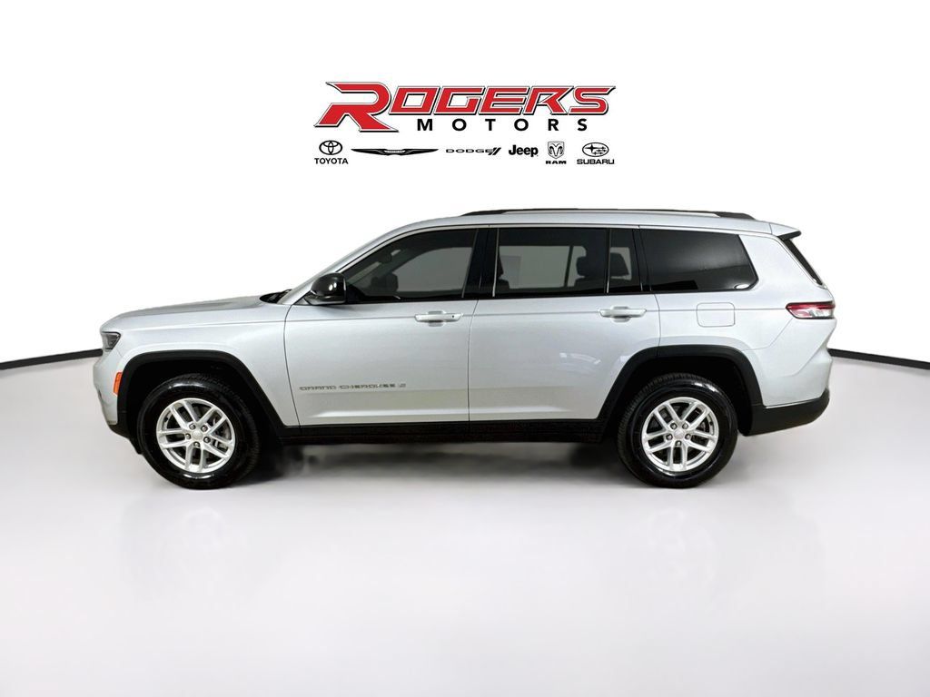 Certified 2023 Jeep Grand Cherokee L Laredo w/ Luxury Tech Group I AWD/4WD image 4