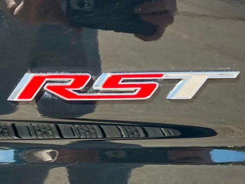 Used 2021 Chevrolet Silverado 1500 RST image 15