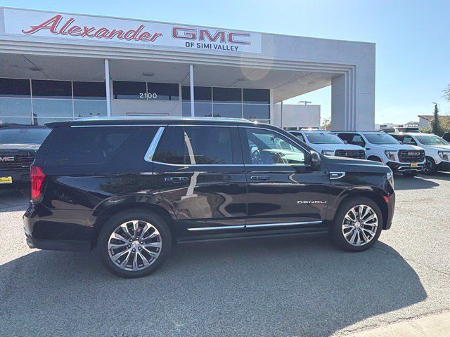 Used 2021 GMC Yukon Denali w/ Denali Ultimate Package AWD/4WD image 5