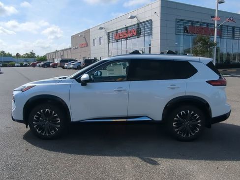 New 2026 Nissan Rogue Platinum AWD/4WD image 7
