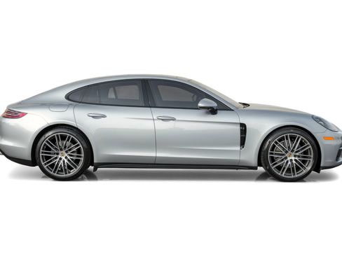 Used 2018 Porsche Panamera image 6
