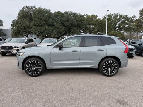 New 2026 Volvo XC60 B5 Ultra w/ Protection Package Premier image 3