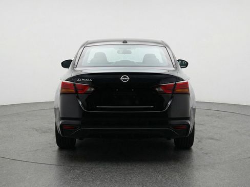 Used 2025 Nissan Altima 2.5 SV image 7