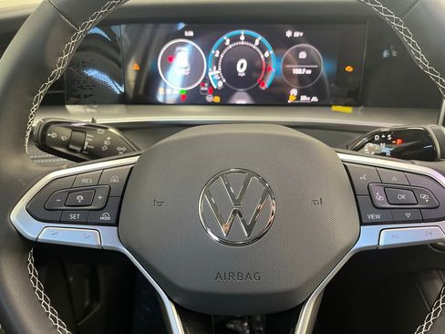 New 2026 Volkswagen Tiguan SE image 19