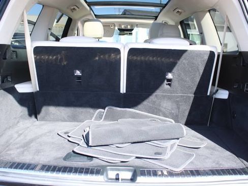 Used 2024 Mercedes-Benz GLS 450 4MATIC image 50
