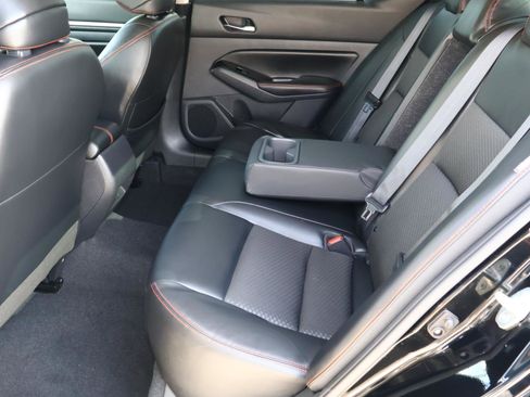 Used 2024 Nissan Altima 2.5 SR image 19