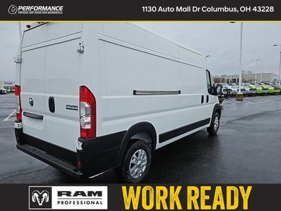 New 2025 RAM ProMaster 2500 w/ Quick Order Package 22G SLT