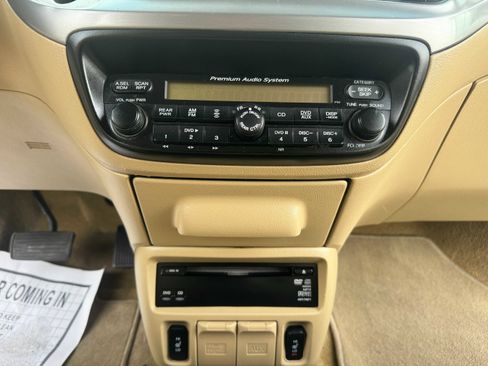 Used 2010 Honda Odyssey Touring image 18